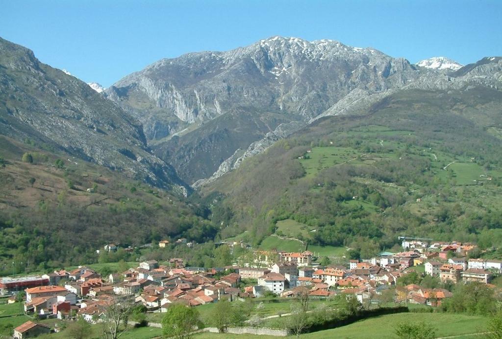 Las Cabraliegas Arenas De Cabrales Eksteriør bilde